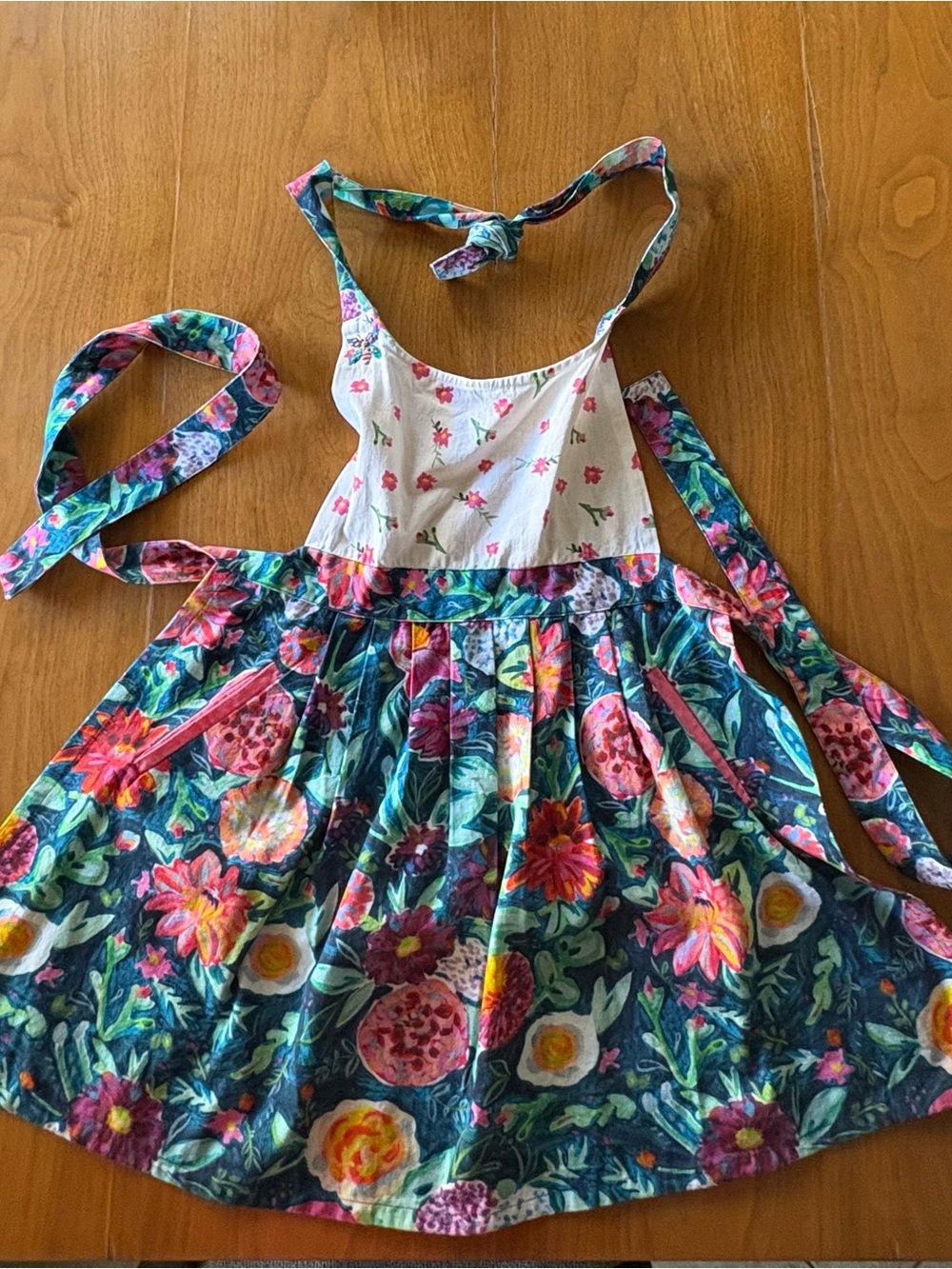 Anthropologie Emma Floral Apron NWT